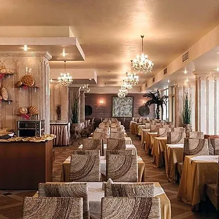 فندق Elenite 3*